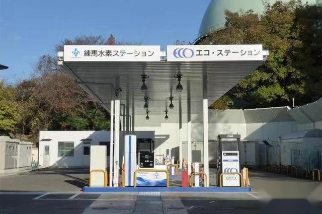 丰田量产全球首款氢能车并将引进中国，充氢3分钟续航900公里