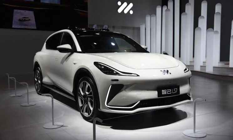2023自主新能源SUV：深蓝S7领衔，蔚来ES6推换代