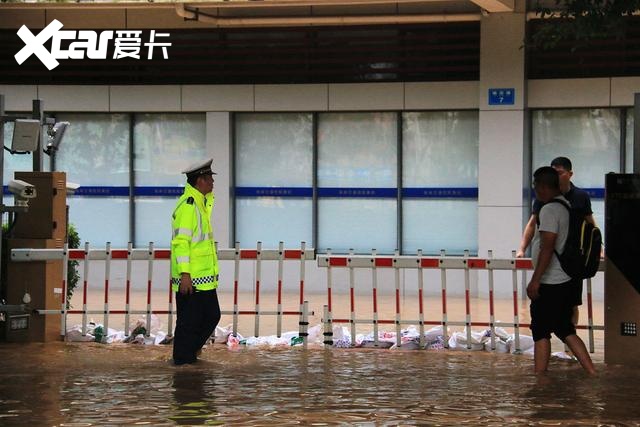 双预警！十余省份有大暴雨，强对流蓝色预警齐发，影响这些地区！