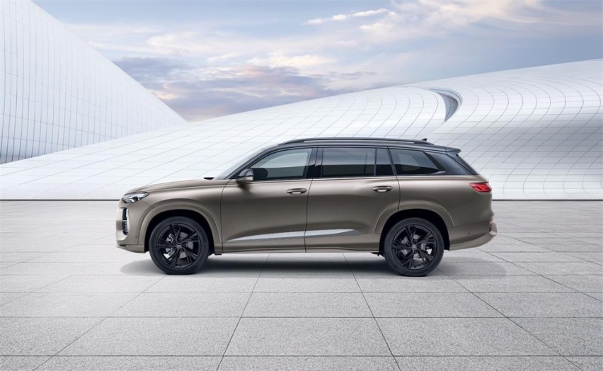 诠释豪华全尺寸SUV 上汽奥迪Q6首发 预订价格50-65万元