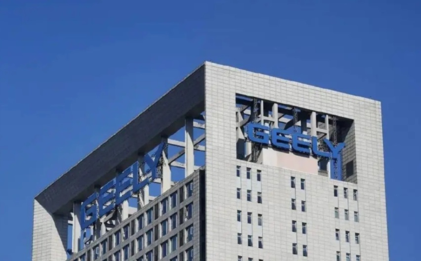 红旗EH7纯电轿车上市；理想汽车累计交付破70万辆