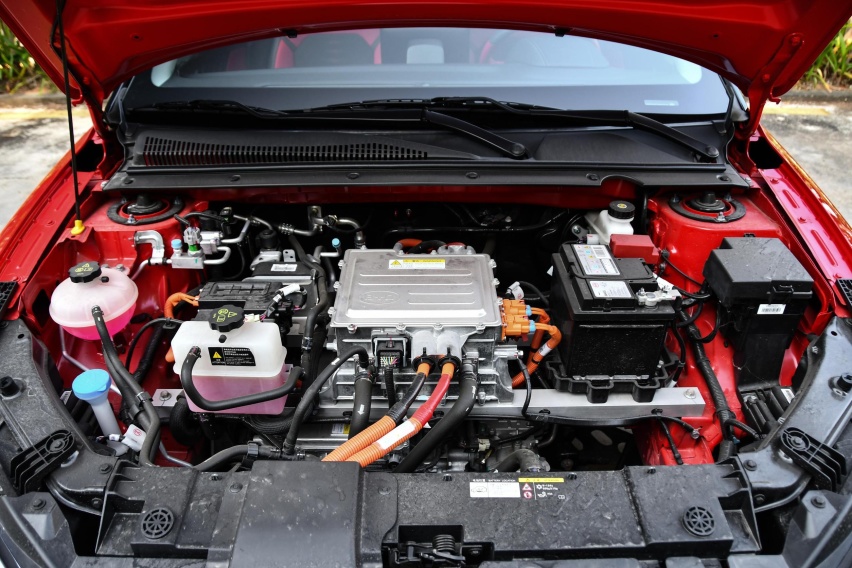 比亚迪纯电新车10.28万起，续航405km，内饰大变样，这造型中意吗