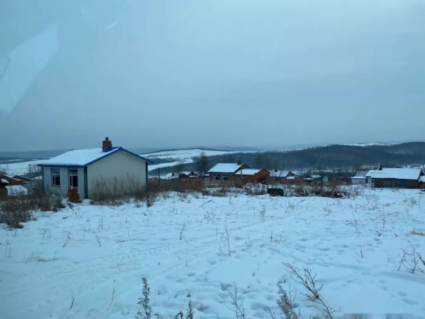 50.22°N、零下27°C里的一场雪地求生