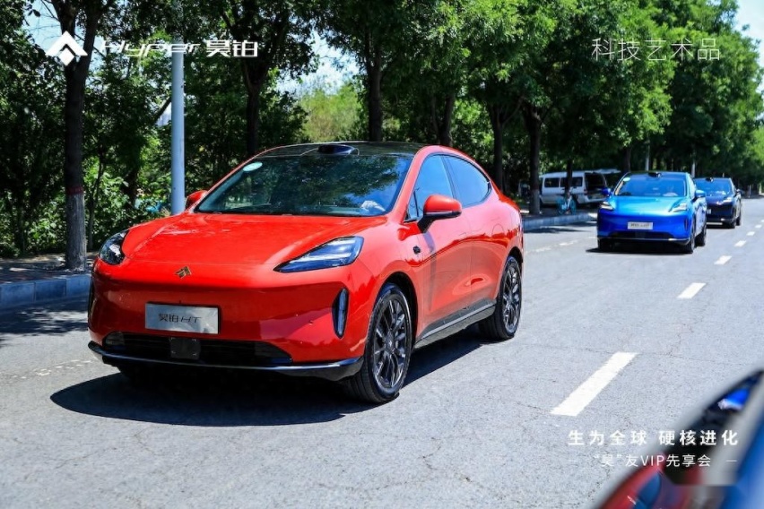 百万元级的智驾体验——试驾昊铂HT 2024款
