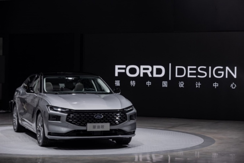 2.0T+8AT还有超2.9米轴距！蒙迪欧终换代迎来首发亮相