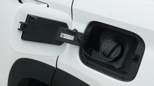 每年养车1.8万元，四缸的吉利ICON巧克力比三缸更省钱？