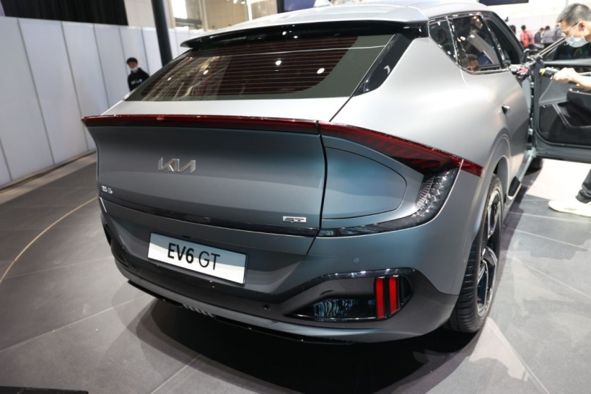 2021上海车展探馆丨EV6 GT实拍 性能感出众