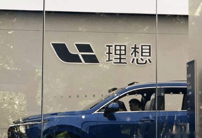 热衷于发“销量榜单”的理想汽车