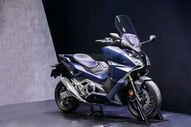 神车本田CB400X 春风800MT 上海车展摩托车新车汇总