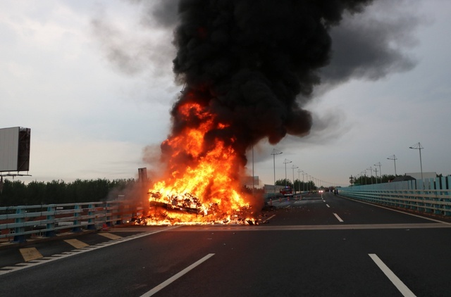 被央视报道，还荣获001号安全证书，这车还未上市就先火了