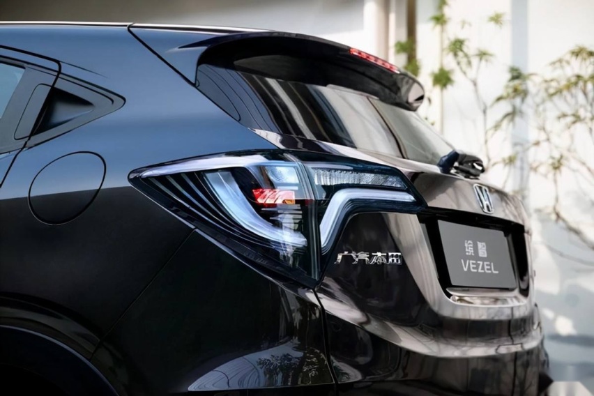 迈入百万俱乐部，缤智凭啥成为年轻人心中的完美SUV？