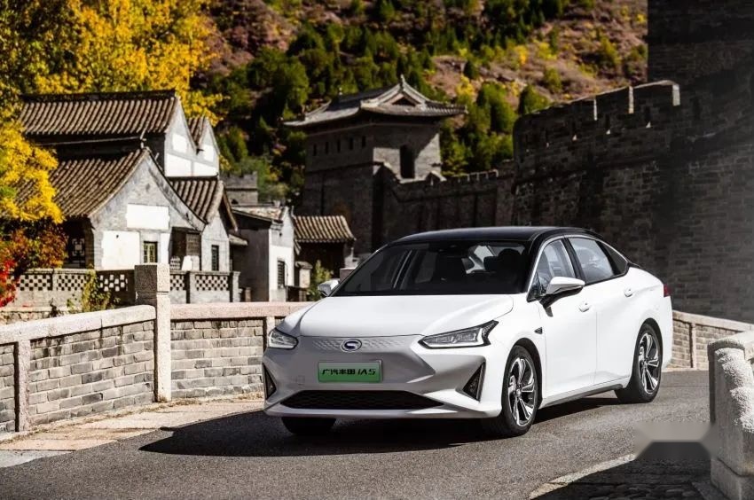 续航510km的靠谱新能源汽车，广汽丰田iA5不是你想要的吗