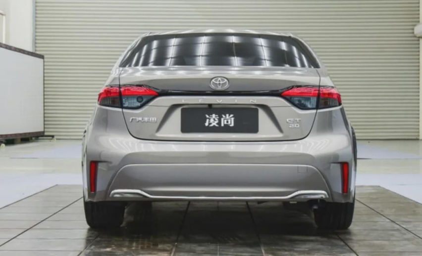 轴距超速腾，全系搭配2.0L，丰田两款新车售价只需10万多？