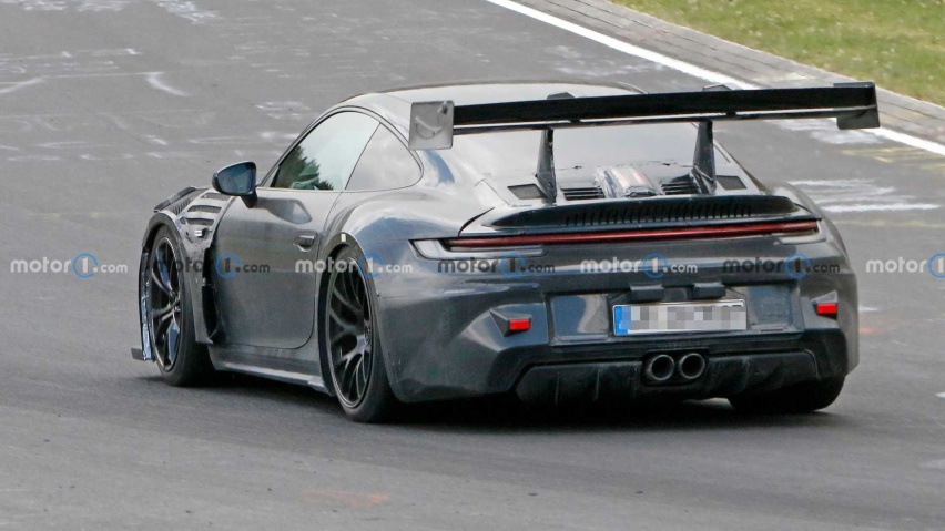 保时捷新911 GT3 RS赛道测试 尾翼使用DRS技术
