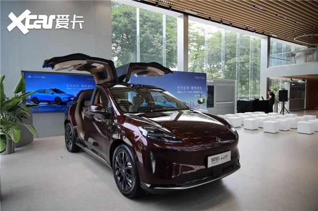 20万选大五座纯电 SUV ！看完昊铂HT和智己就知道了
