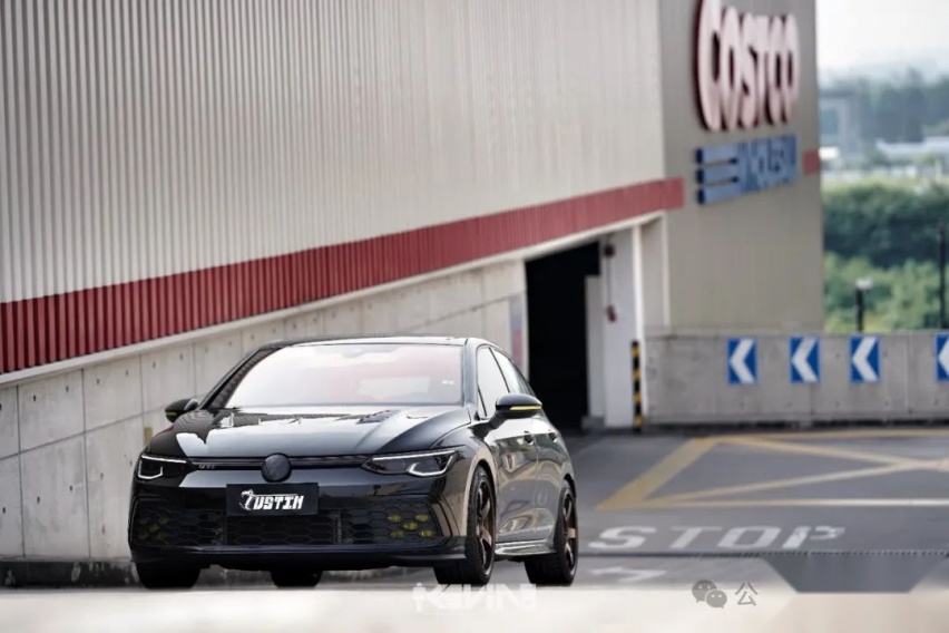 竞技走街风的大众8代高尔夫GTI，这是小钢炮的正确打开方式