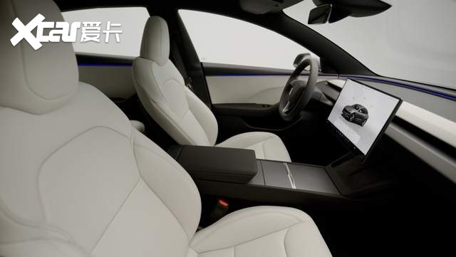 16英寸大屏、黑色顶棚、浅灰内饰一次到位,Model 3进化为完全体