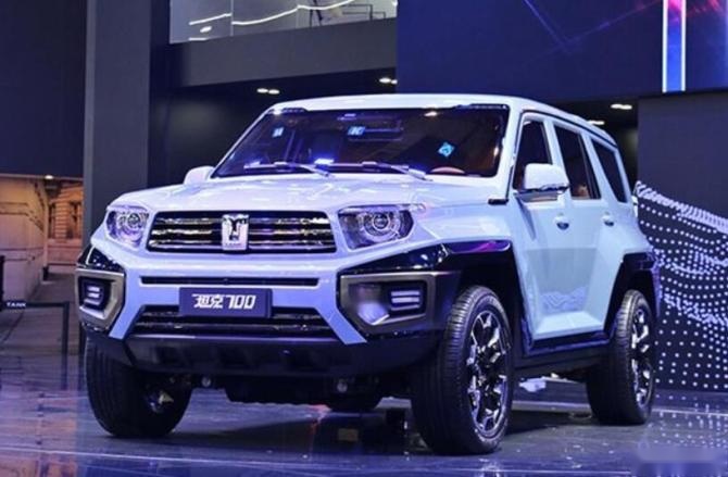 新知达人, 硬派机甲造型 V6引擎+大梁 坦克700实车曝光 全地形识别