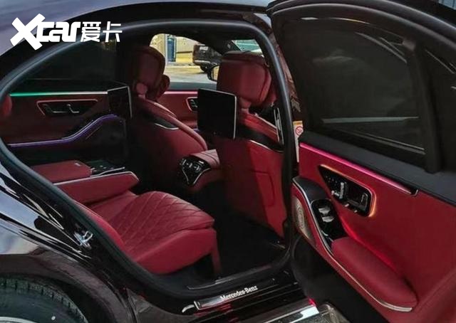全新奔驰S级海外到店实拍 将于年内在华正式开售