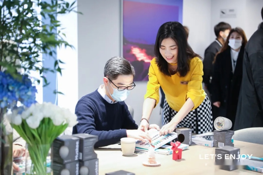 挑战特斯拉？不，凯迪拉克LYRIQ要重新定义豪华电动出行