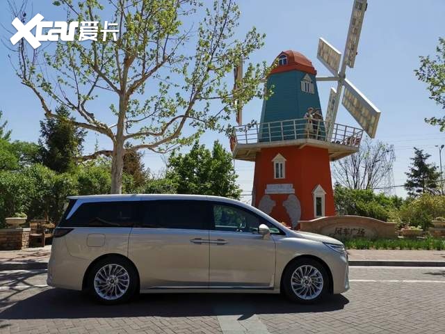 试驾岚图梦想家，体验40万MPV的“与贵有值”