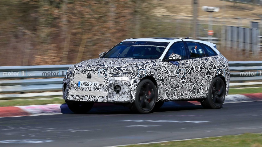 捷豹F-PACE SVR，四出排气，5.0L V8引擎