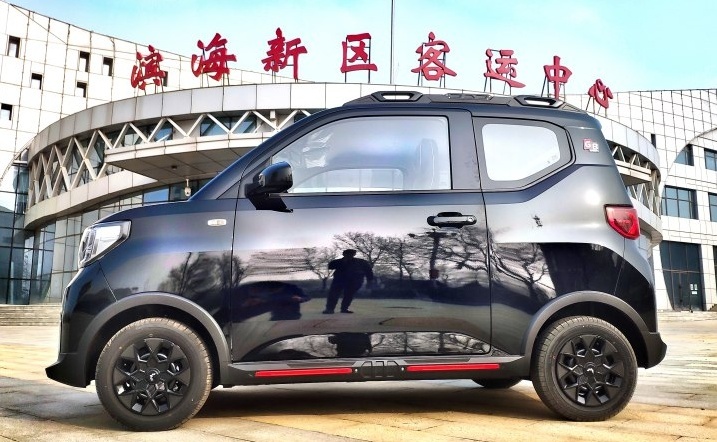 6万多放弃了长安，提了一台“黑武士”，好开酷炫，续航还有300km