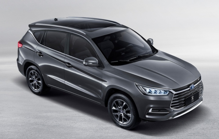 手握十万以下预算也能买热销紧凑级SUV？甚至还有自适应巡航？