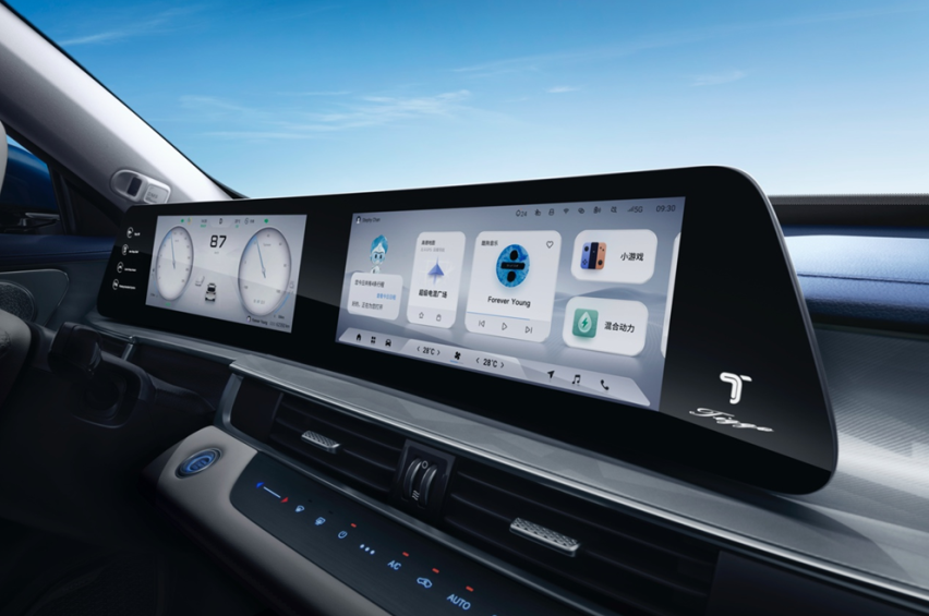 “强动力电混SUV”奇瑞瑞虎7 PLUS 新能源电掣来袭