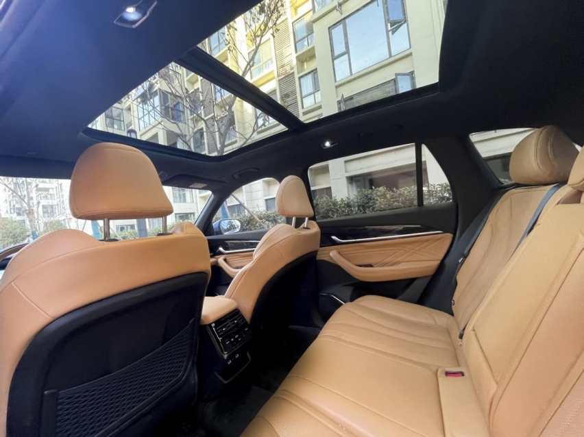 买一得三，续航超1300km，星越L Hi·P用实力叩开用户心门