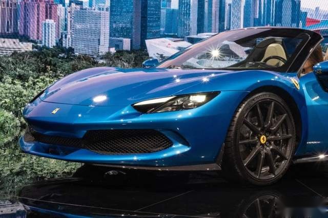近距离静态体验法拉利296 GTS，触不可及的“梦”我摸到了