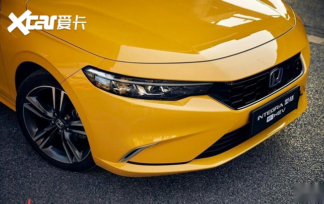 混动版正式上市，搭载2.0L发动机，综合油耗不到4.5L