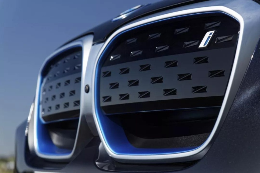 向更高处迈进，新BMW iX3