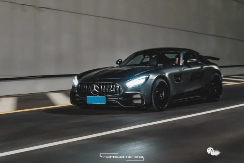 油耗堪比纳智捷的梅赛德斯-AMG GT，两天一箱98你受得了吗？