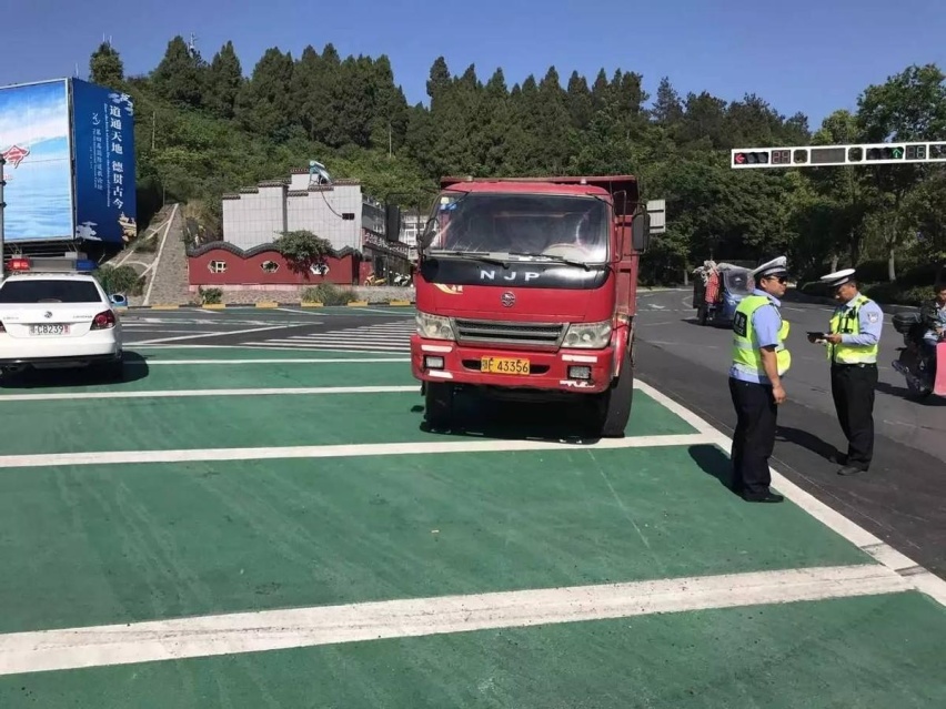 政策要给“货车进城”松绑，你支持吗？
