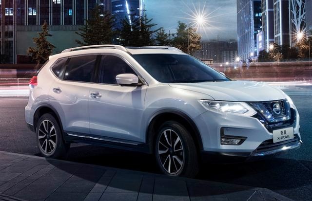 全新奇骏实车现身，神似RAV4，换液晶仪表电子档把，注定要大