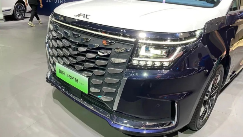 快评瑞风RF8：16.99万元起，江淮瑞风迎来发展第二曲线？