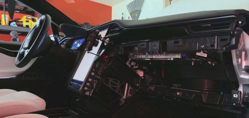 突发：Model 3“失速门”爆发，正常行驶时会突然加速