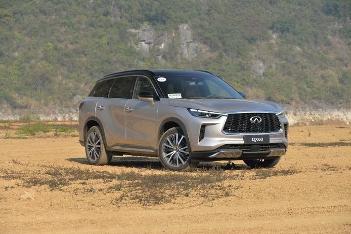 代言人“翻车”,预售“天价”,QX60还能叫板BBA吗?