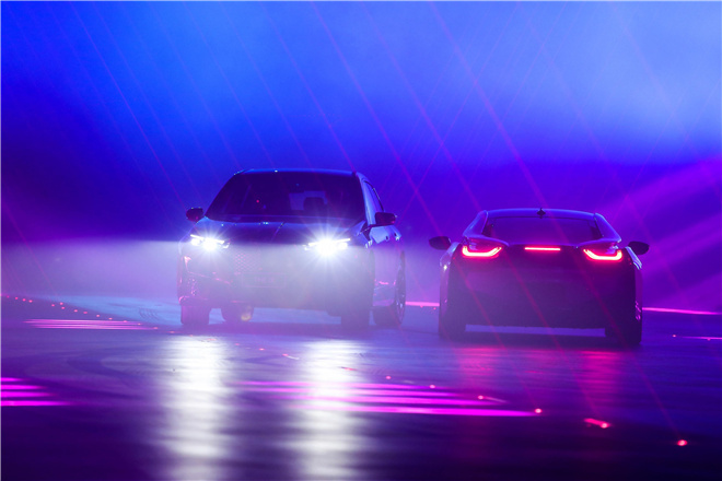 “2021宝马集团之夜”燃情上海，创新BMW iX领衔全品牌