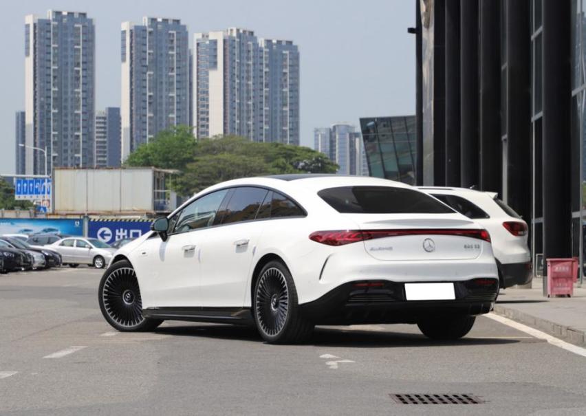 被特斯拉嘲笑的奔驰AMG EQS，推出了新车