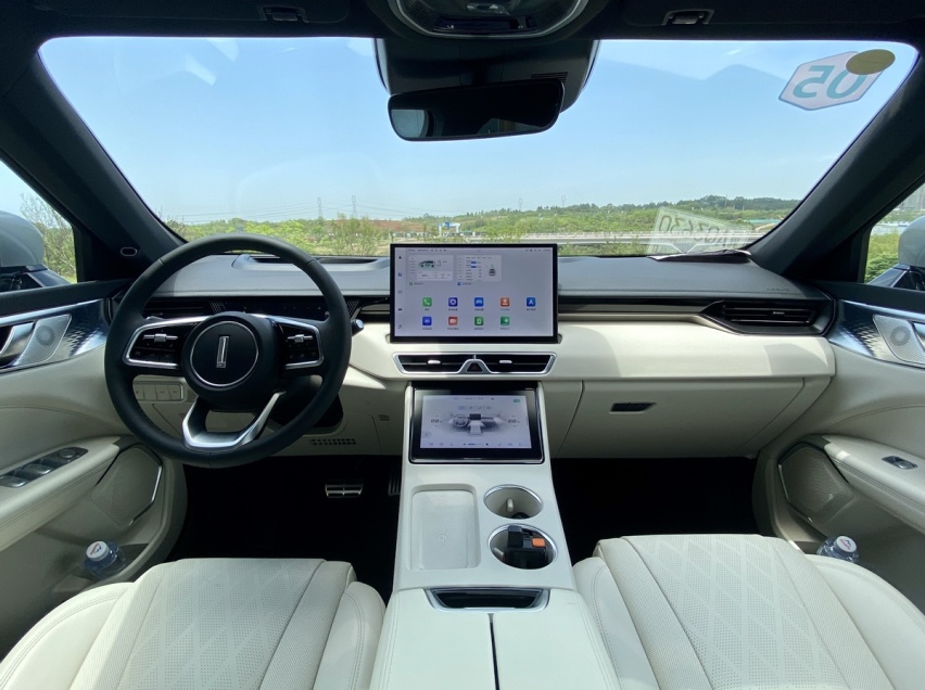 以全新面貌挑战理想L7，试驾新摩卡DHT-PHEV
