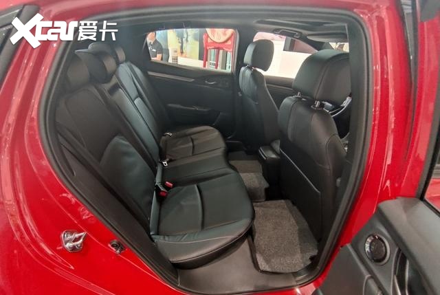 探店实拍两厢思域，全系运动套件和全车包围，手动挡竟是次顶配！