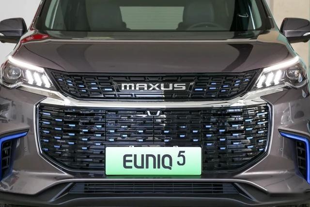 带娃、装逼两不误，EUNIQ 5作为家用纯电MPV合不合格？