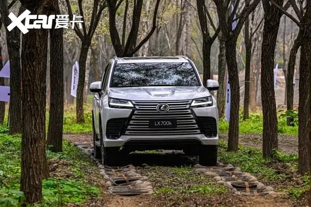 雷克萨斯LX700h,大哥的选择准没错