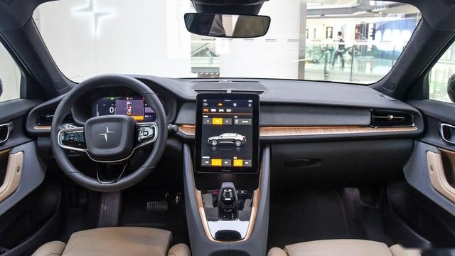 40万你会买谁？极星2和Model 3究竟怎么选