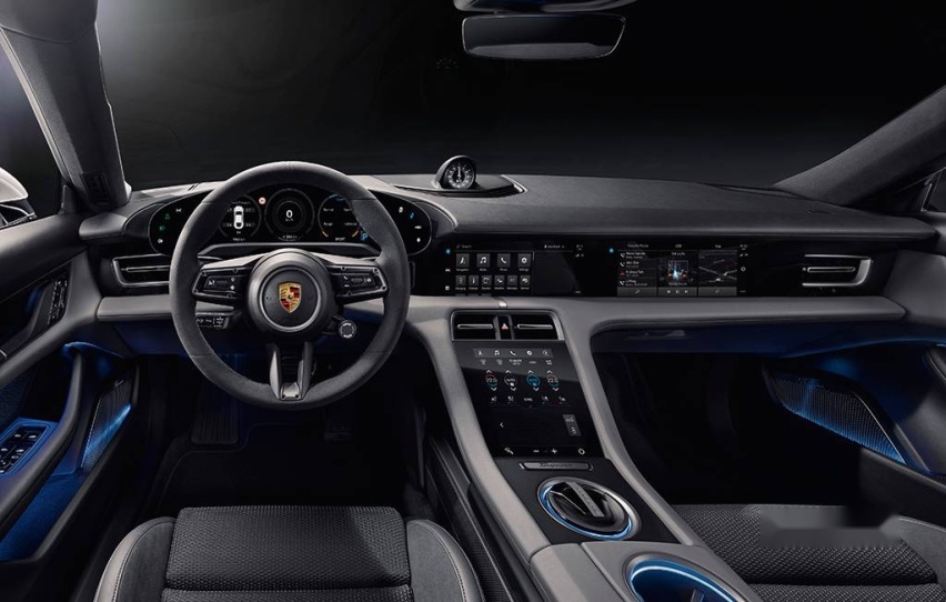 autohomecar__ChcCRF1s32SATsbmAAWeuNix2h4785.jpg