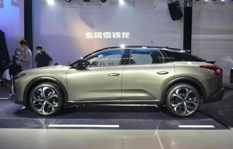 东雪凡尔赛C5X，傲娇的“新势轿车”