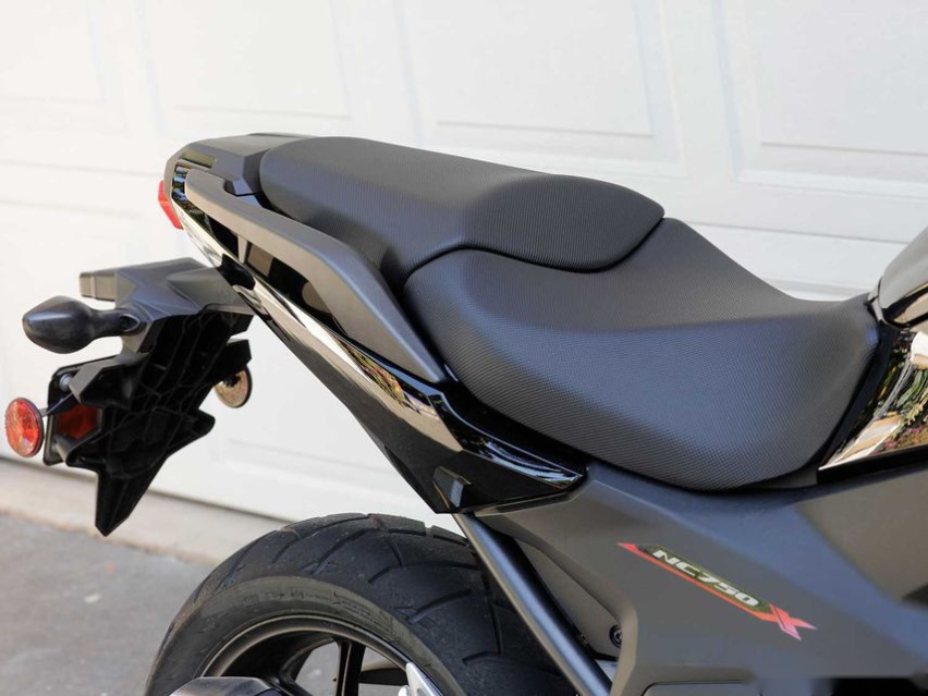 最容易操作的摩旅车型 2020款本田NC750X DCT测评