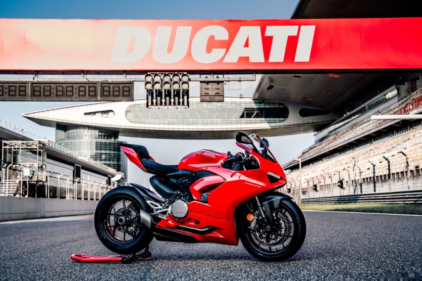 你有一张意大利超跑入场券，Panigale V2来喽！